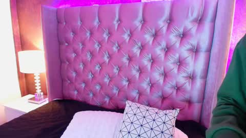 EVA CLOEE online show from February 23, 1:24 am