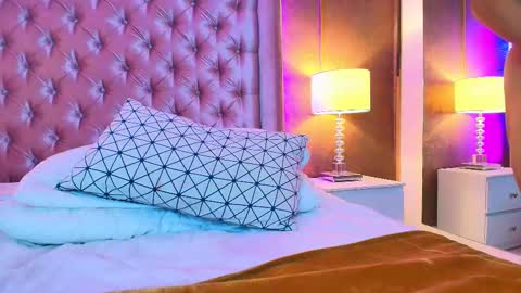 EVA CLOEE online show from March 2, 6:27 am