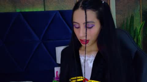 EVA CLOEE online show from October 31, 1:06 am