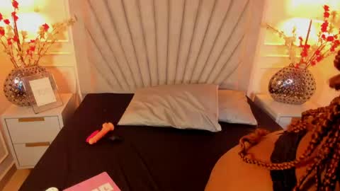 Snapshot of evaa_martinez chatting on June 6, 3:44 am Eva online show from June 6, 3:44 am
