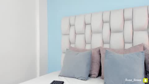 Eva online show from December 13, 7:53 pm