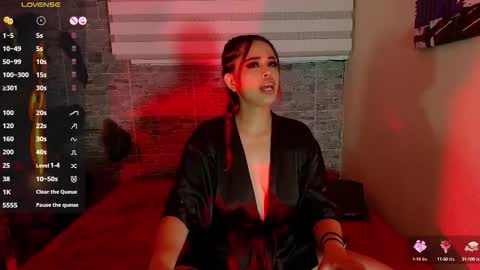 Snapshot of evaafoxxy_ chatting on September 21, 12:18 pm evaafoxxy_ online show from September 21, 12:18 pm