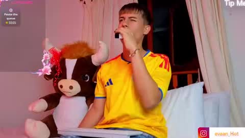 EVAN online show from June 19, 3:00 am