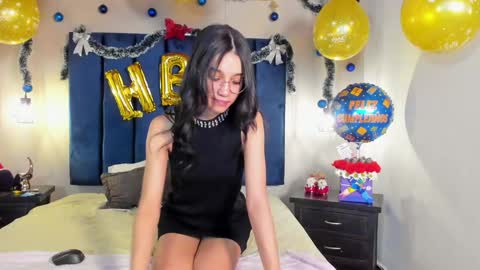 EvaandDante online show from December 29, 7:11 pm