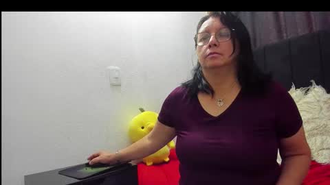 Eva online show from November 24, 2:39 pm