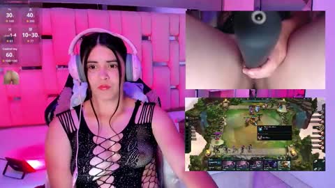 Snapshot of evabloom_ chatting on March 12, 8:59 pm EvaBloom online show from March 12, 8:59 pm