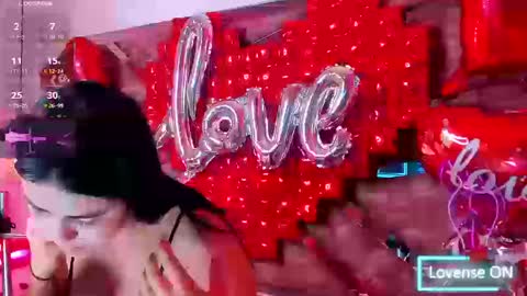 Snapshot of evabloom_ chatting on March 16, 9:19 pm EvaBloom online show from March 16, 9:19 pm