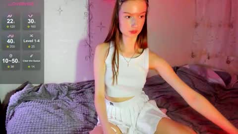Snapshot of evablssm chatting on December 1, 2:55 pm Hi Im Eva - welcome to my room online show from December 1, 2:55 pm