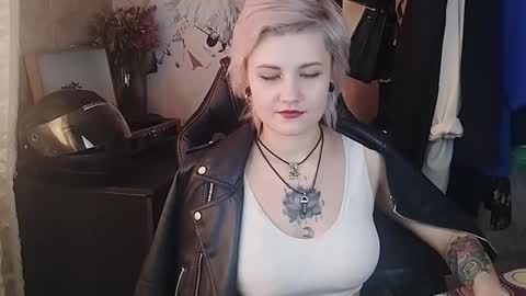 Eva Brownie online show from February 27, 11:20 am