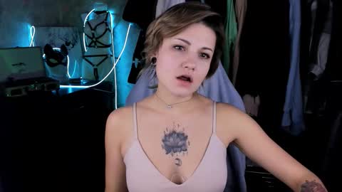 Eva Brownie online show from October 16, 4:52 pm