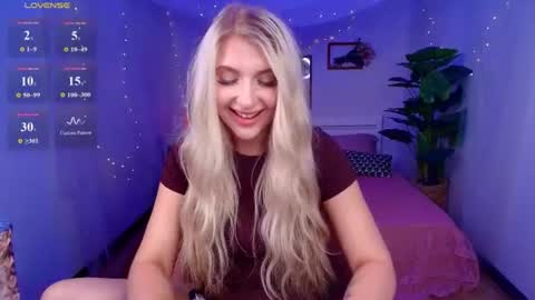 Eva  online show from July 5, 4:19 am