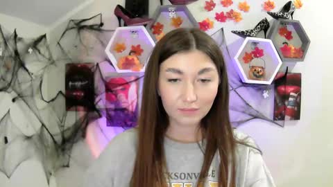 Snapshot of evachaturbatte chatting on October 15, 11:10 am Evachaturbatte online show from October 15, 11:10 am