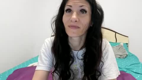 hornycrissyyourlove online show from July 1, 2:35 am
