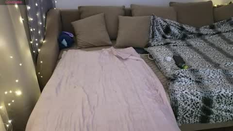 Eva online show from November 15, 3:52 pm