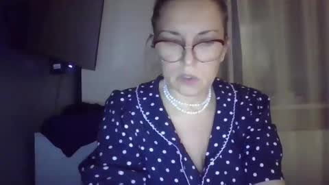 evaglad online show from September 28, 8:03 pm