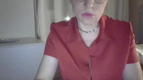 evaglad online show from September 29, 4:45 pm