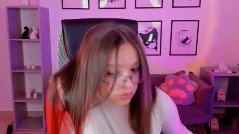 Eva online show from March 25, 4:40 am