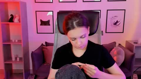 Eva online show from March 28, 6:13 am