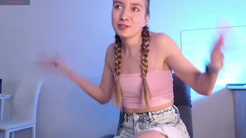 Eva online show from May 6, 3:35 am