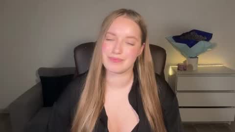 Eva online show from June 19, 8:34 pm