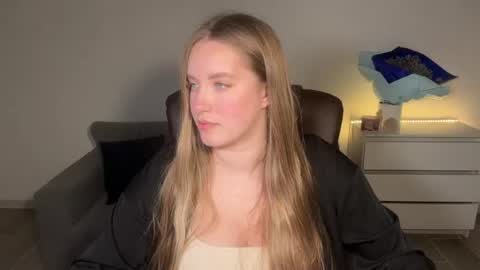 Eva online show from June 24, 7:35 pm