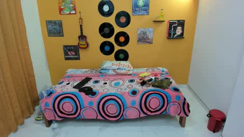evale online show from January 18, 2:14 am
