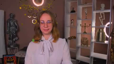 evalora online show from June 9, 5:52 am