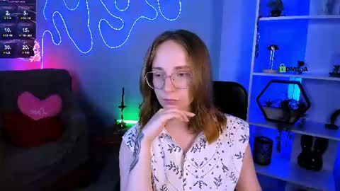 evalora online show from June 29, 7:14 pm
