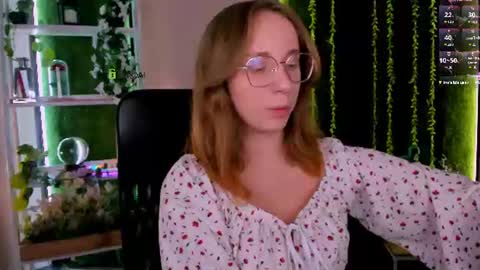 evalora online show from July 31, 7:24 pm