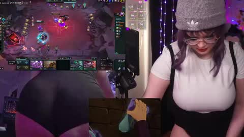 Eva  online show from November 6, 12:50 pm