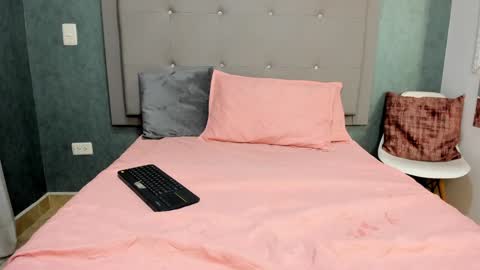evamilf24 online show from December 7, 3:19 pm