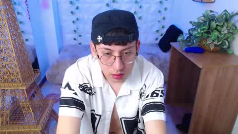 Evan online show from March 26, 12:11 pm