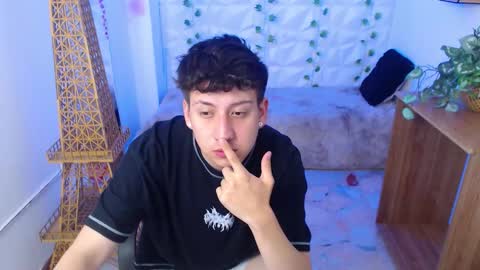 Evan online show from March 27, 11:54 am