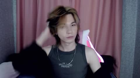 Snapshot of evan_reinhart chatting on October 7, 7:55 pm evan_reinhart online show from October 7, 7:55 pm