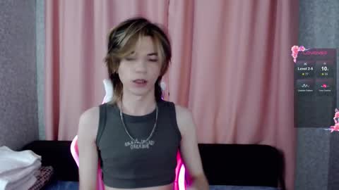 Snapshot of evan_reinhart chatting on October 8, 10:07 pm evan_reinhart online show from October 8, 10:07 pm