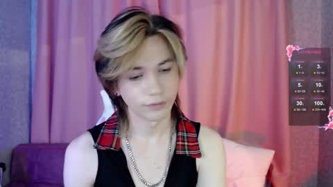 Snapshot of evan_reinhart chatting on October 16, 11:28 pm evan_reinhart online show from October 16, 11:28 pm