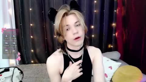 Snapshot of evan_reinhart chatting on November 9, 2:10 am evan_reinhart online show from November 9, 2:10 am