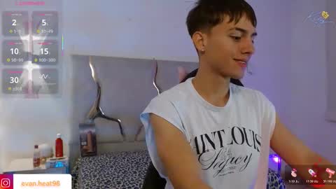 evan_tay online show from February 9, 3:10 am