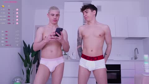 evan_white_ online show from February 10, 7:26 am