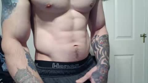 Snapshot of evancage chatting on January 23, 1:08 am evan cage online show from January 23, 1:08 am