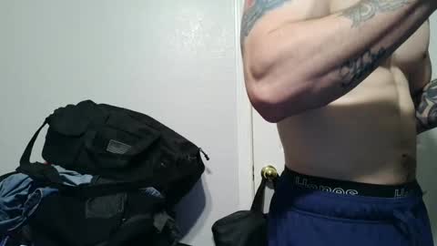 Snapshot of evancage chatting on February 3, 2:58 am evan cage online show from February 3, 2:58 am