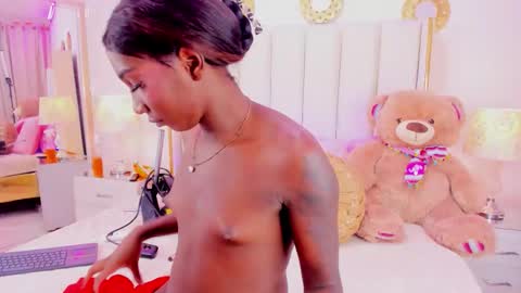 evangelin_ts online show from December 19, 2:57 pm