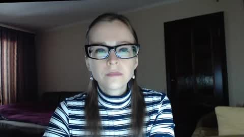 YourMistress online show from April 30, 8:53 am