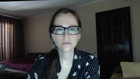 YourMistress online show from May 6, 9:03 am