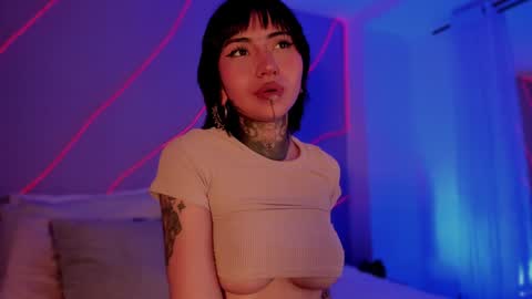 Eva online show from December 21, 8:32 pm