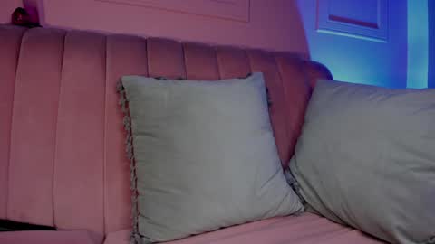 Eva online show from February 8, 9:15 pm