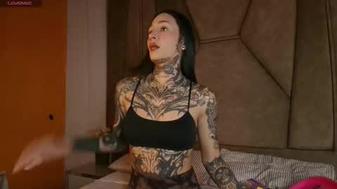 evangeline_hell online show from March 25, 11:16 am