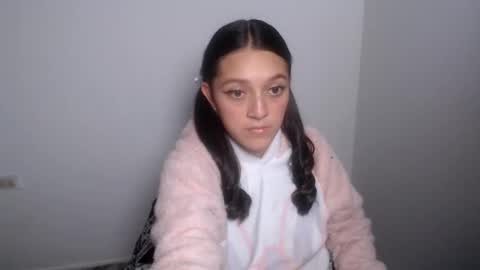 eva  online show from May 31, 1:14 am