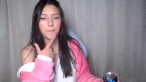 eva  online show from June 8, 1:28 am