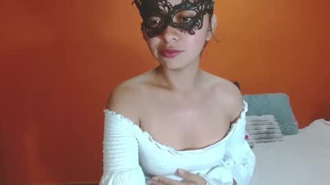 evangelinne_01 online show from November 16, 3:01 am